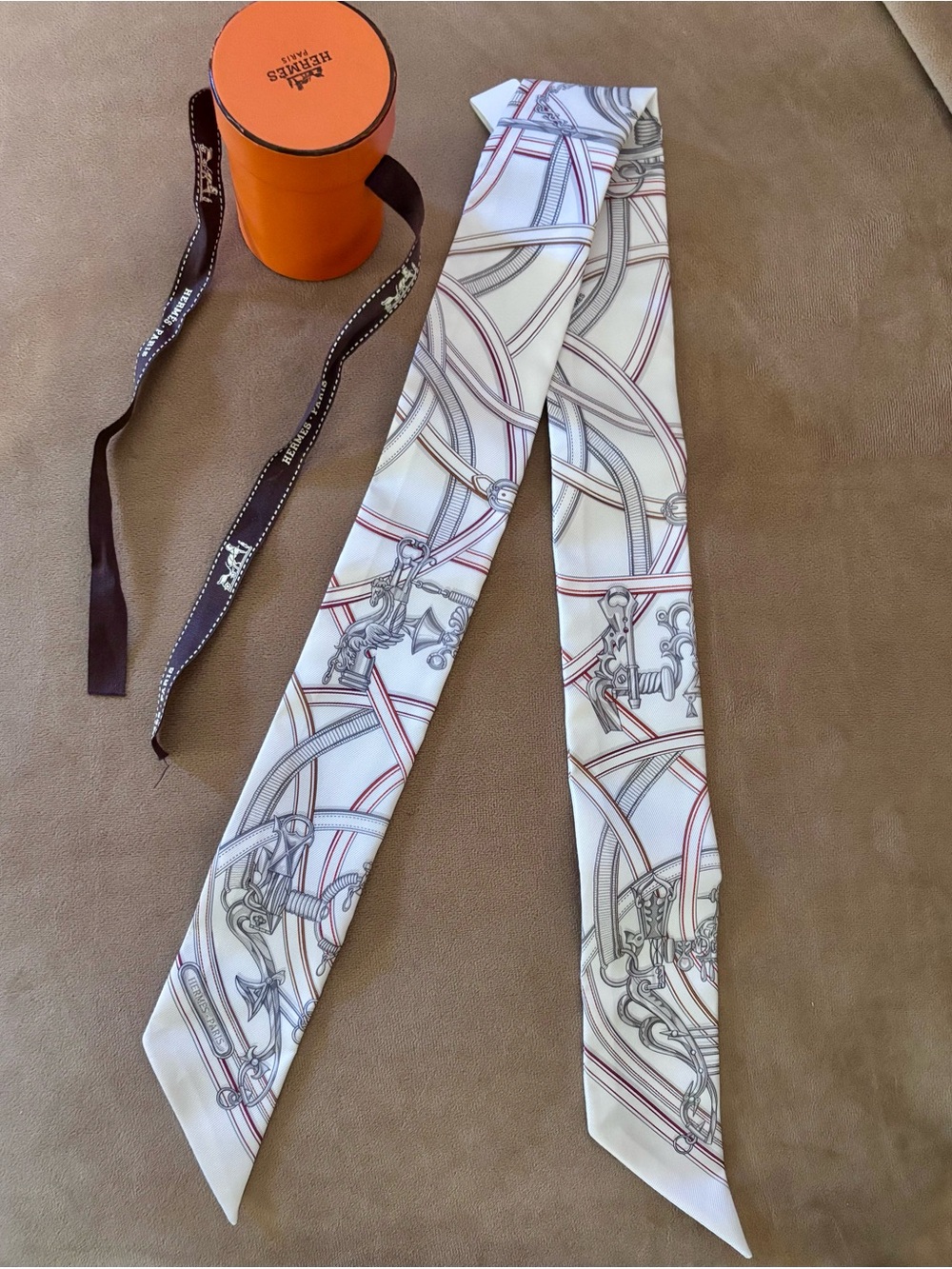 Hermes Harnais Legendaire Silk Twilly Scarf NWT